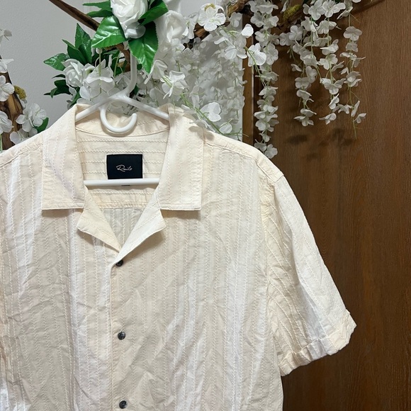 Rails Sinclair Shirt
Bone Cream Casual Button Down Shirt - Picture 8 of 12